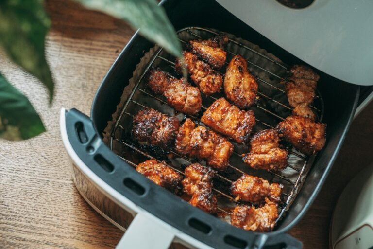 pexels fox 58267 35285814 best air fryer with crispy chicken wings